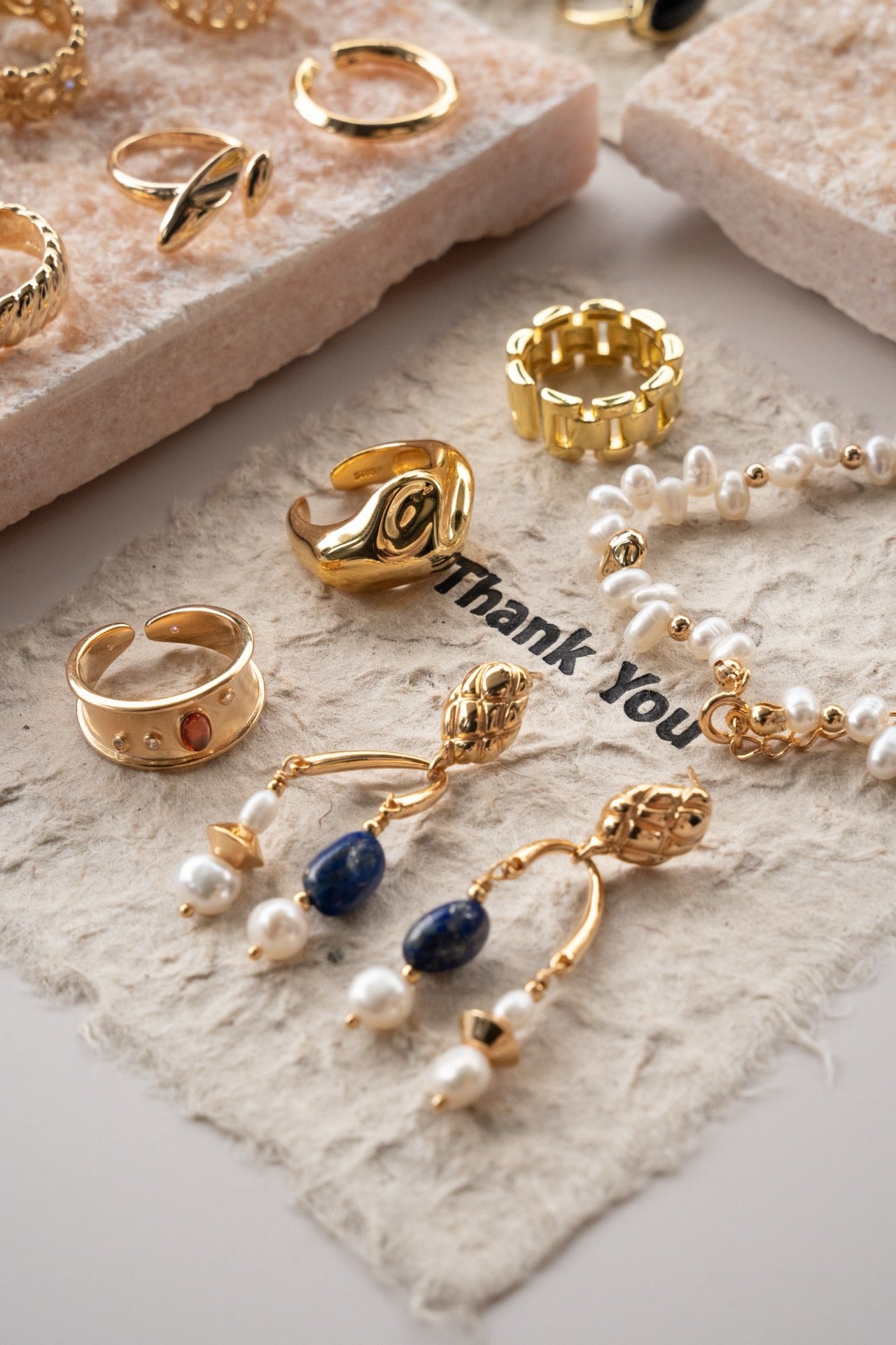 HOW TO MATCH JEWELRY FOR FALL & WINTER